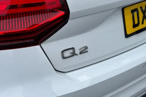 48 of 62 for Audi Q2 S line 40 TFSI quattro 190 PS S tronic