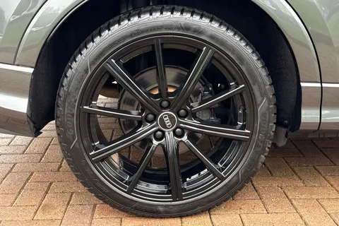 10 of 66 for Audi RS Q3 400 PS S tronic