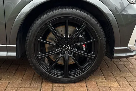 11 of 66 for Audi RS Q3 400 PS S tronic