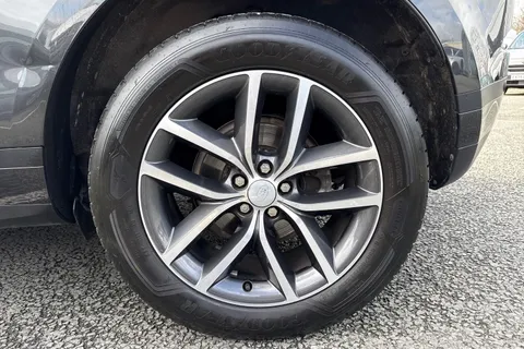 DF73VAY Land Rover Range Rover Evoque 2.0 D200 MHEV S Auto 4WD Euro 6 (s/s) 5dr Thumbnail #11