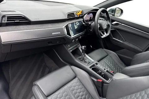 15 of 66 for Audi RS Q3 400 PS S tronic