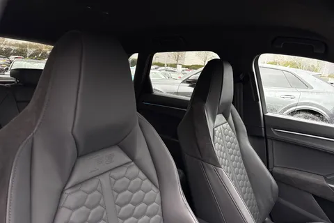 24 of 66 for Audi RS Q3 400 PS S tronic