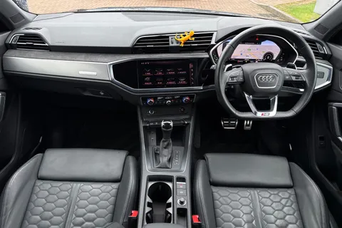 25 of 66 for Audi RS Q3 400 PS S tronic