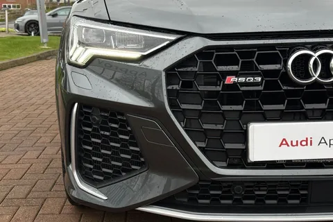 29 of 66 for Audi RS Q3 400 PS S tronic