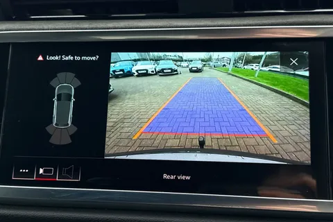 58 of 66 for Audi RS Q3 400 PS S tronic