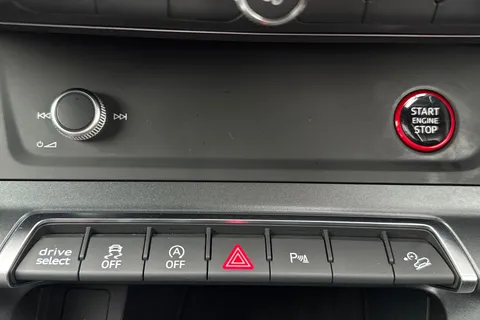 59 of 66 for Audi RS Q3 400 PS S tronic