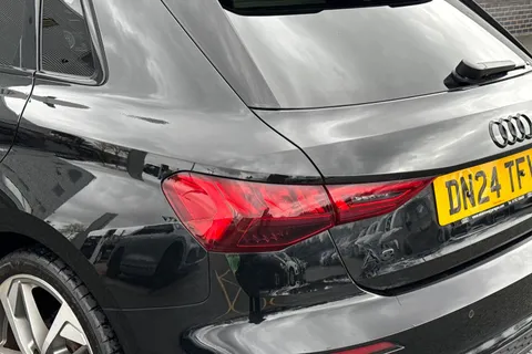 DN24TFV Audi A3 Sportback Black Edition 35 TFSI  150 PS S tronic Thumbnail #8