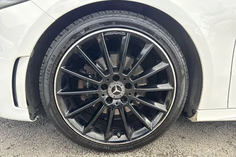 BN72XJU Mercedes-Benz A Class 2.0 A200d AMG Line Night Edition (Premium Plus) 8G-DCT Euro 6 (s/s) 4dr Thumbnail #14