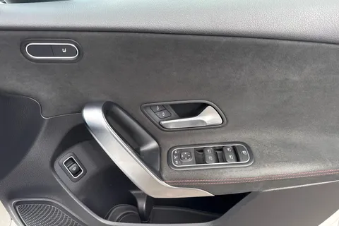 BN72XJU Mercedes-Benz A Class 2.0 A200d AMG Line Night Edition (Premium Plus) 8G-DCT Euro 6 (s/s) 4dr Thumbnail #22