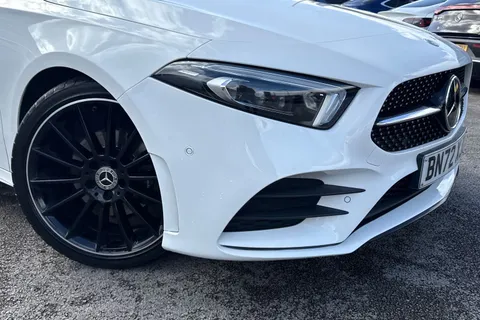 BN72XJU Mercedes-Benz A Class 2.0 A200d AMG Line Night Edition (Premium Plus) 8G-DCT Euro 6 (s/s) 4dr Thumbnail #36