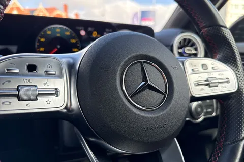 BN72XJU Mercedes-Benz A Class 2.0 A200d AMG Line Night Edition (Premium Plus) 8G-DCT Euro 6 (s/s) 4dr Thumbnail #47