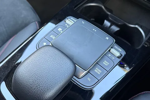 BN72XJU Mercedes-Benz A Class 2.0 A200d AMG Line Night Edition (Premium Plus) 8G-DCT Euro 6 (s/s) 4dr Thumbnail #48