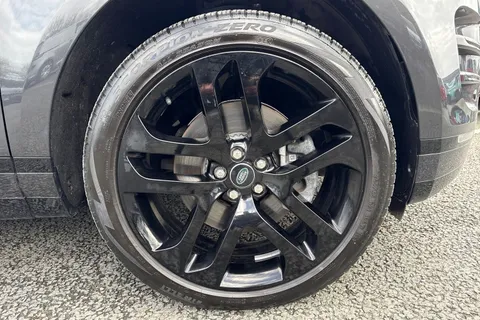 KP24NHD Land Rover Range Rover Evoque 2.0 D200 MHEV Dynamic HSE Auto 4WD Euro 6 (s/s) 5dr Thumbnail #11