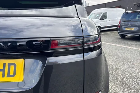 KP24NHD Land Rover Range Rover Evoque 2.0 D200 MHEV Dynamic HSE Auto 4WD Euro 6 (s/s) 5dr Thumbnail #27