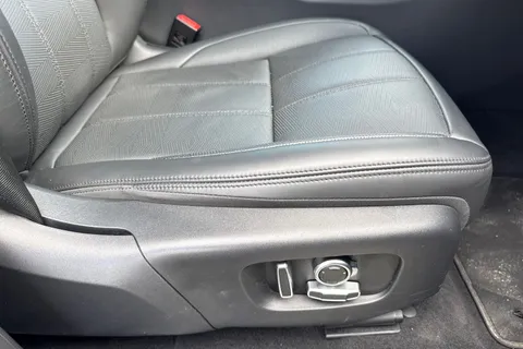 KP24NHD Land Rover Range Rover Evoque 2.0 D200 MHEV Dynamic HSE Auto 4WD Euro 6 (s/s) 5dr Thumbnail #41