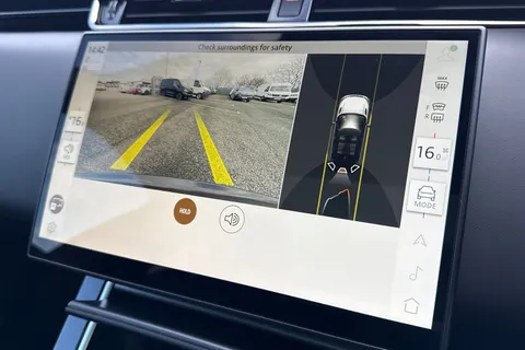 KP24NHD Land Rover Range Rover Evoque 2.0 D200 MHEV Dynamic HSE Auto 4WD Euro 6 (s/s) 5dr Thumbnail #49