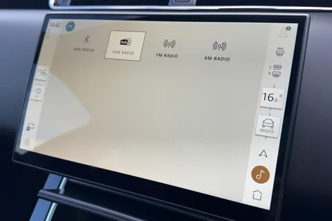 KP24NHD Land Rover Range Rover Evoque 2.0 D200 MHEV Dynamic HSE Auto 4WD Euro 6 (s/s) 5dr Thumbnail #52