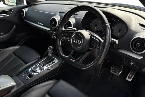 SW18EPE Audi S3 2.0 TFSI Black Edition Sportback S Tronic quattro Euro 6 (s/s) 5dr Thumbnail #15