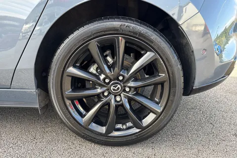 LS69AUX Mazda Mazda3 2.0 SKYACTIV-X MHEV GT Sport Tech Auto Euro 6 (s/s) 5dr Thumbnail #13