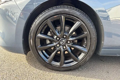 LS69AUX Mazda Mazda3 2.0 SKYACTIV-X MHEV GT Sport Tech Auto Euro 6 (s/s) 5dr Thumbnail #14