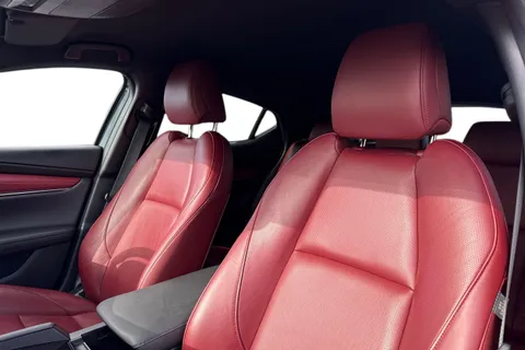 LS69AUX Mazda Mazda3 2.0 SKYACTIV-X MHEV GT Sport Tech Auto Euro 6 (s/s) 5dr Thumbnail #17