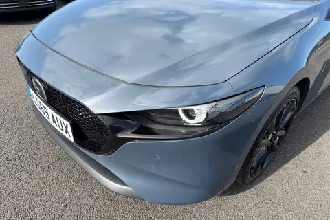LS69AUX Mazda Mazda3 2.0 SKYACTIV-X MHEV GT Sport Tech Auto Euro 6 (s/s) 5dr Thumbnail #27