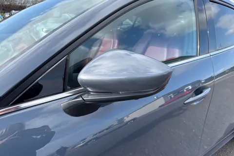 LS69AUX Mazda Mazda3 2.0 SKYACTIV-X MHEV GT Sport Tech Auto Euro 6 (s/s) 5dr Thumbnail #29