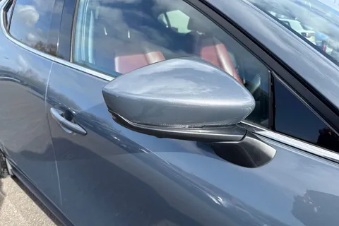 LS69AUX Mazda Mazda3 2.0 SKYACTIV-X MHEV GT Sport Tech Auto Euro 6 (s/s) 5dr Thumbnail #37