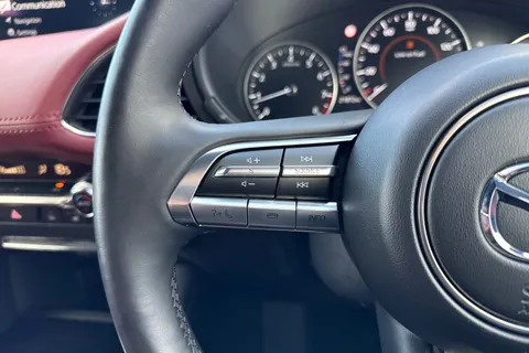 LS69AUX Mazda Mazda3 2.0 SKYACTIV-X MHEV GT Sport Tech Auto Euro 6 (s/s) 5dr Thumbnail #40