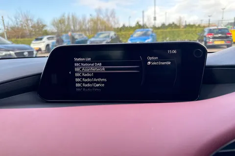 LS69AUX Mazda Mazda3 2.0 SKYACTIV-X MHEV GT Sport Tech Auto Euro 6 (s/s) 5dr Thumbnail #49