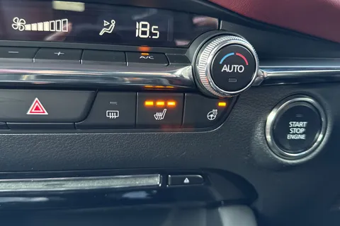 LS69AUX Mazda Mazda3 2.0 SKYACTIV-X MHEV GT Sport Tech Auto Euro 6 (s/s) 5dr Thumbnail #56