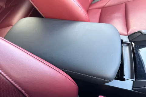 LS69AUX Mazda Mazda3 2.0 SKYACTIV-X MHEV GT Sport Tech Auto Euro 6 (s/s) 5dr Thumbnail #60