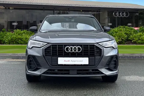 DX71TNZ Audi Q3 Black Edition 35 TFSI 150 PS S tronic Thumbnail #6