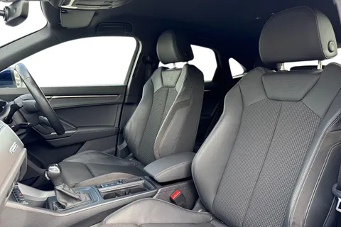 PF22OXE Audi Q3 S line 40 TDI quattro 200 PS S tronic Thumbnail #17