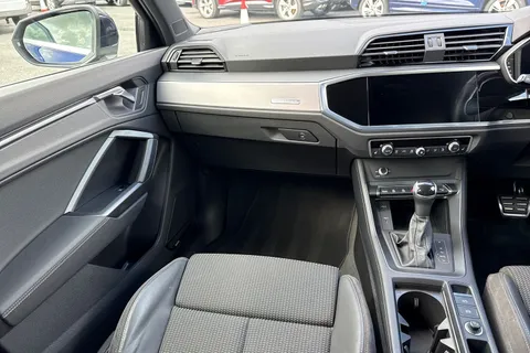 PF22OXE Audi Q3 S line 40 TDI quattro 200 PS S tronic Thumbnail #21