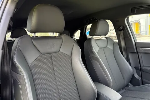 PF22OXE Audi Q3 S line 40 TDI quattro 200 PS S tronic Thumbnail #25