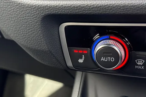 PF22OXE Audi Q3 S line 40 TDI quattro 200 PS S tronic Thumbnail #47