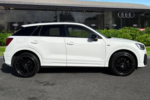 PN23MXH Audi Q2 35 TFSI Black Edition 5dr Thumbnail #4
