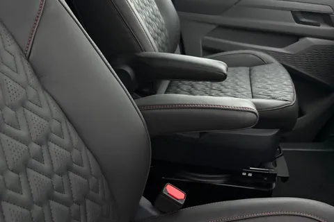 MF26FGN Volkswagen Campervan Commerce PRO Manual Thumbnail #33