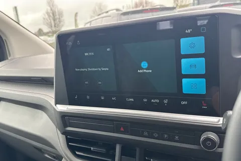 MF26FGN Volkswagen Campervan Commerce PRO Manual Thumbnail #36