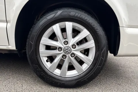 12 of 64 for Volkswagen Transporter 2.0 TDI 110 Highline 4 Berth Camper