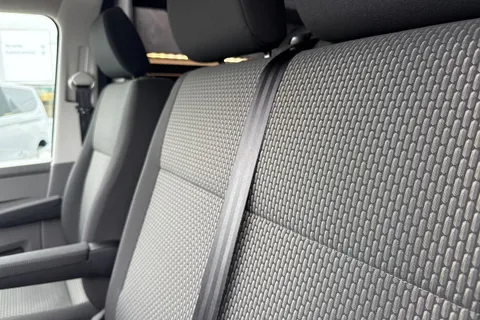 19 of 64 for Volkswagen Transporter 2.0 TDI 110 Highline 4 Berth Camper