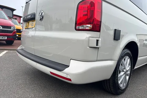 25 of 64 for Volkswagen Transporter 2.0 TDI 110 Highline 4 Berth Camper