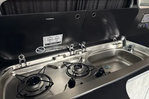 39 of 64 for Volkswagen Transporter 2.0 TDI 110 Highline 4 Berth Camper