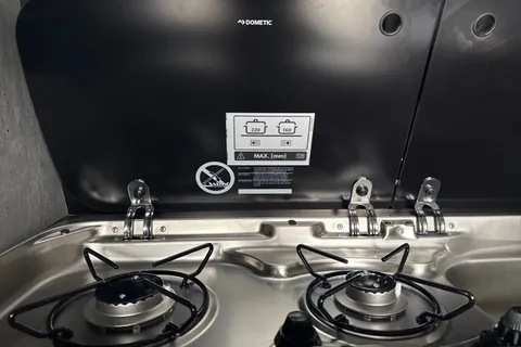 40 of 64 for Volkswagen Transporter 2.0 TDI 110 Highline 4 Berth Camper