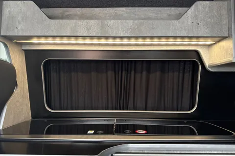 42 of 64 for Volkswagen Transporter 2.0 TDI 110 Highline 4 Berth Camper
