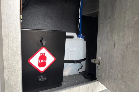 44 of 64 for Volkswagen Transporter 2.0 TDI 110 Highline 4 Berth Camper