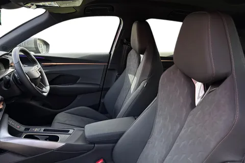 KP25OYE CUPRA Terramar 1.5 eTSI V2 DSG Euro 6 (s/s) 5dr Thumbnail #17