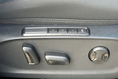 KP25OYE CUPRA Terramar 1.5 eTSI V2 DSG Euro 6 (s/s) 5dr Thumbnail #33