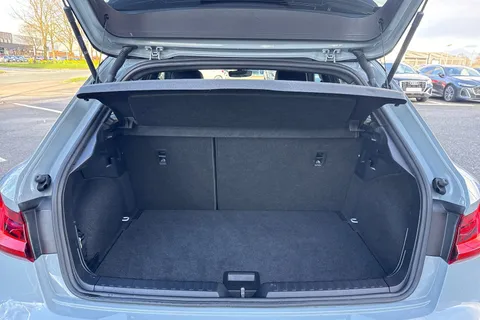 PY24KXN Audi A1 Black Edition 25 TFSI 95 PS 5-speed Thumbnail #8